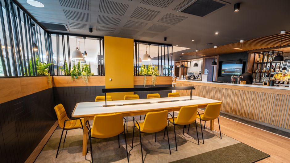 Holiday Inn Bordeaux Merignac Lobby