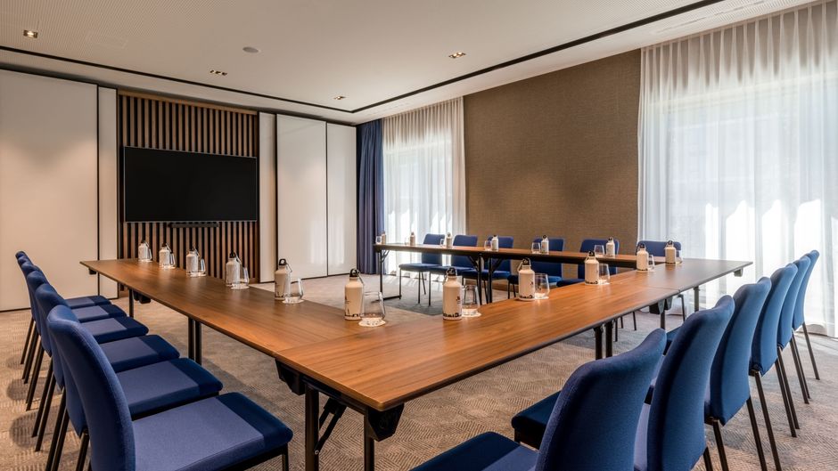 Geneva Marriott Hotel Meeting