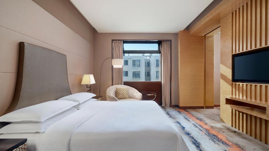 Sheraton Xi'an North City Hotel Room