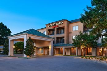 Courtyard by Marriott Legacy