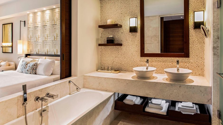 The Romanos, a Luxury Collection Resort Room