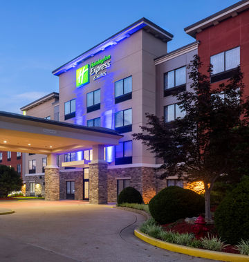 Holiday Inn Express Hotel & Suites South