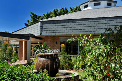 Cresta Lodge