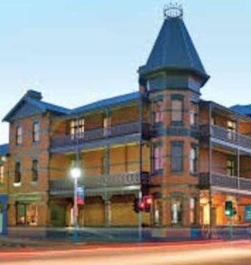 Ikon Hotel