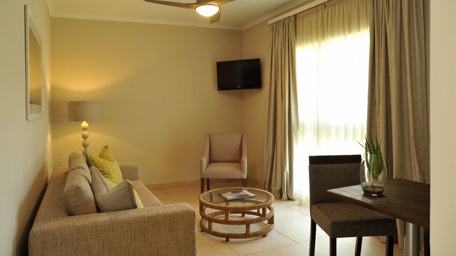 Cresta Sprayview Hotel Suite