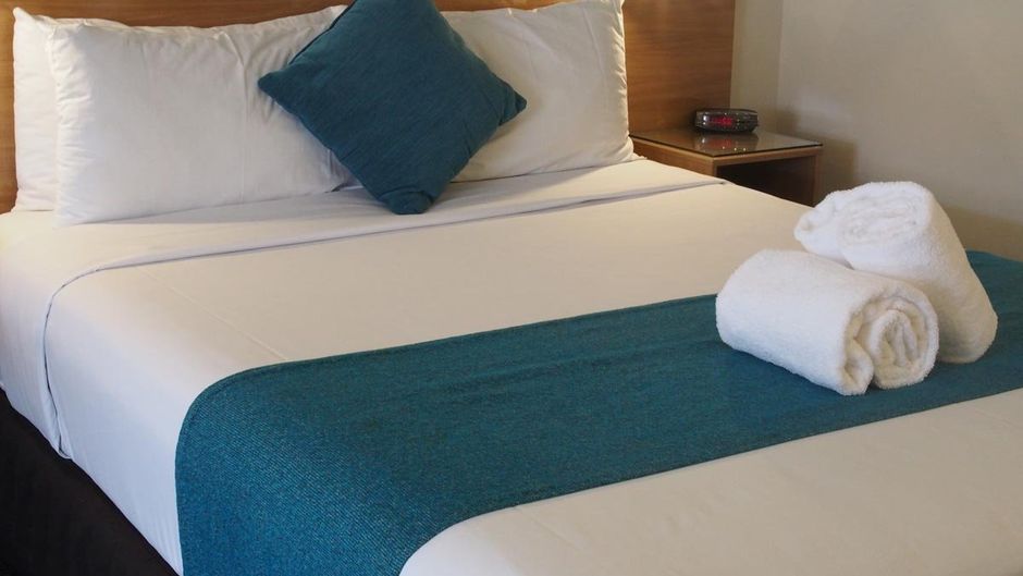Sunnybank Star Motel Room