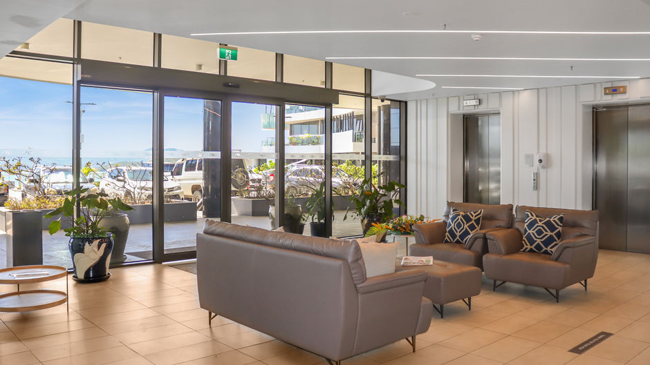 Crowne Plaza Residences Port Moresby Lobby