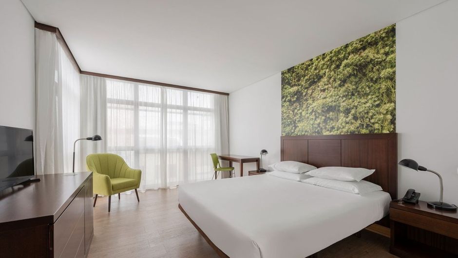 Avenida Hotel Room