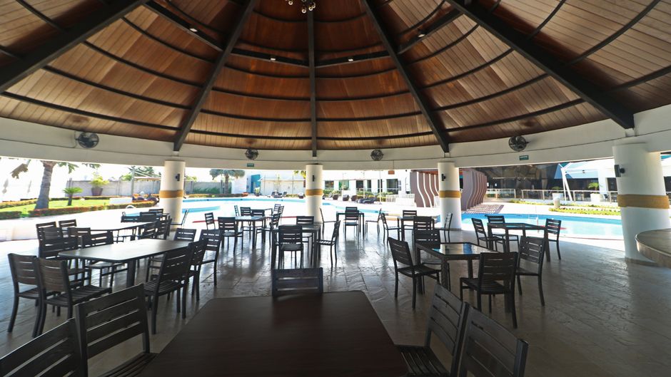Holiday Inn Tuxpan-Convention Center Lobby