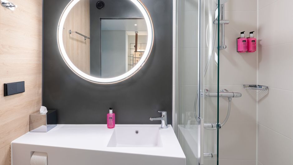 Moxy Paris Val d'Europe Room