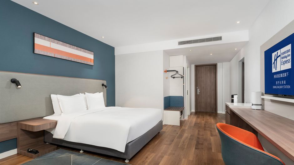 Holiday Inn Express Railway Station Room