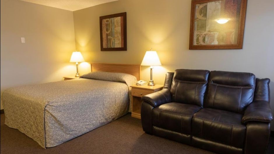 BCMInns Lloydminster, SK Room