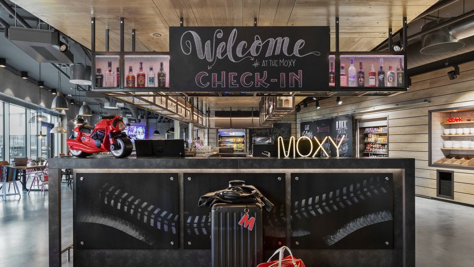 Moxy Munich Ostbahnhof Exterior
