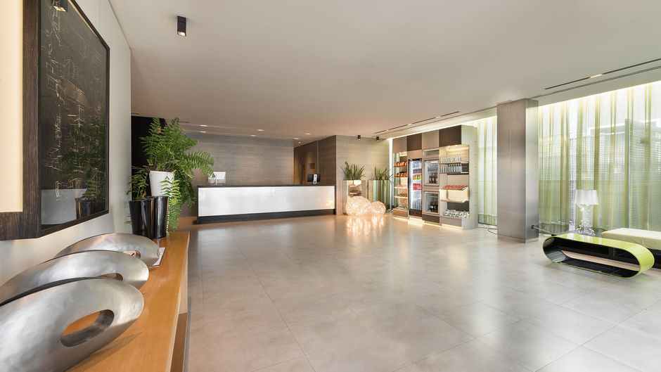 Exe Zizur Pamplona Lobby