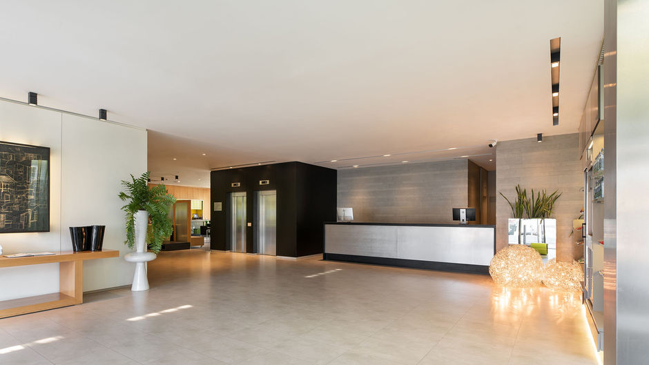 Exe Zizur Pamplona Lobby