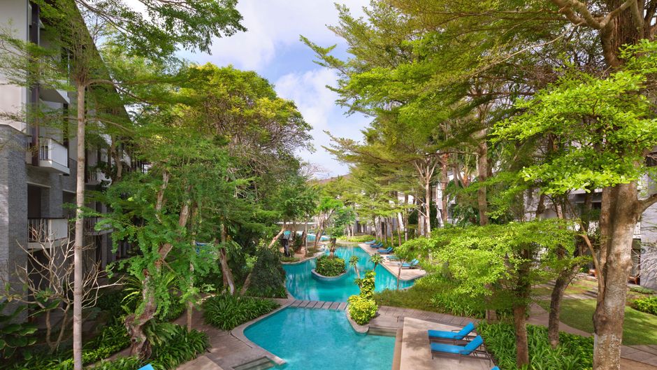 Courtyard by Marriott Bali NUSA Dua Resort Pool