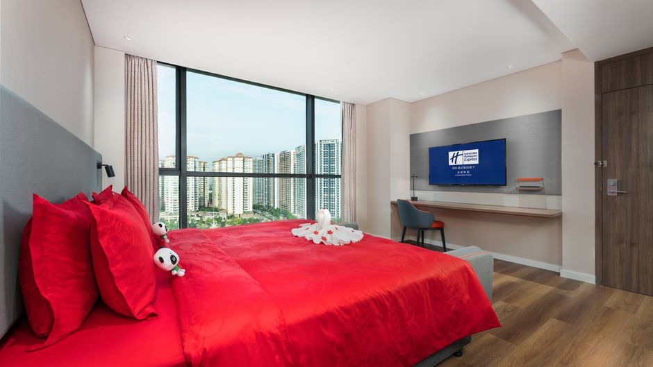 Holiday Inn Express Pidu Room