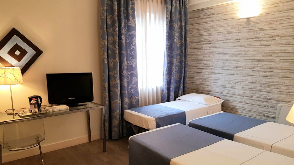 Lancaster Hotel Room