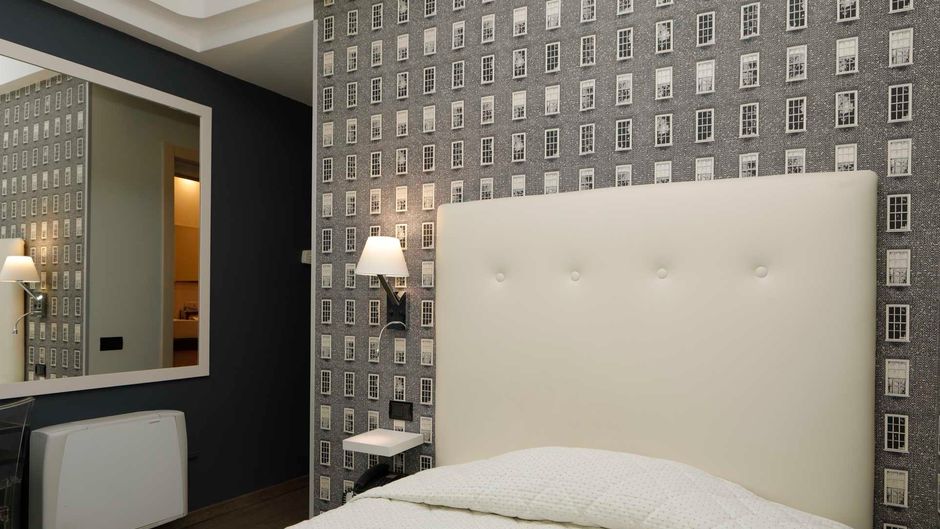 Lancaster Hotel Room