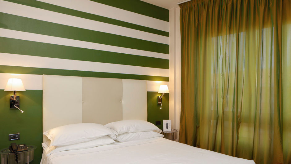 Lancaster Hotel Room