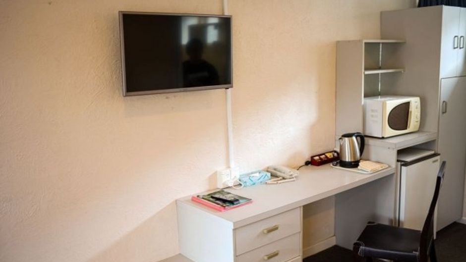 Alpers Lodge Room