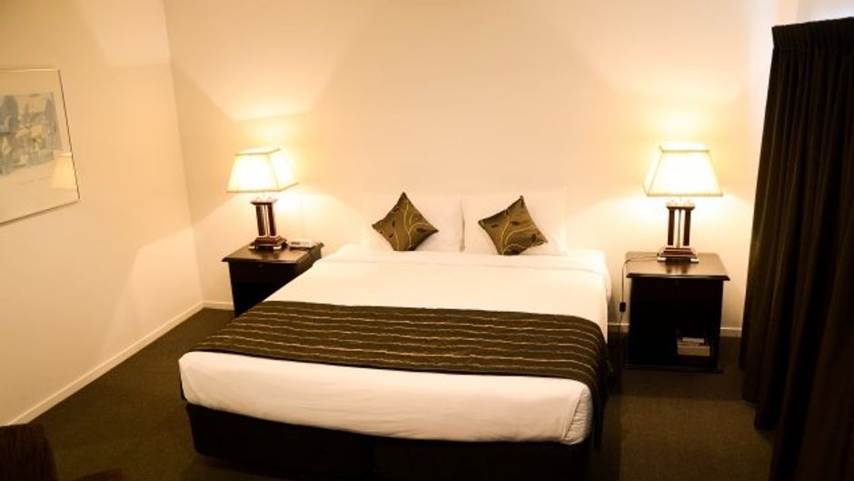 Alpers Lodge Room