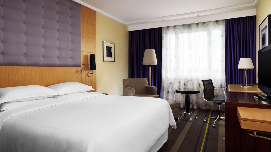 Sheraton Brussels Airport Hotel Room