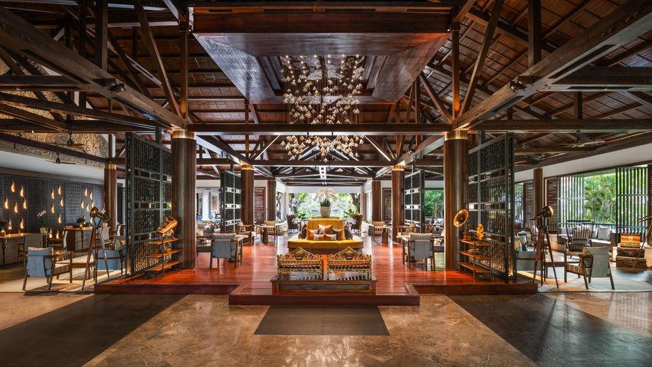 The Laguna, A Luxury Collection Resort Lobby