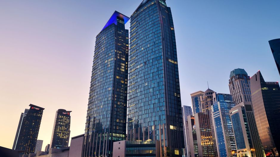 Le Meridien City Center Exterior