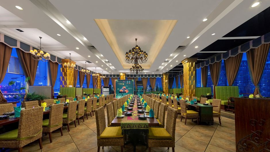 Holiday Inn Century City-WestTower Restaurant