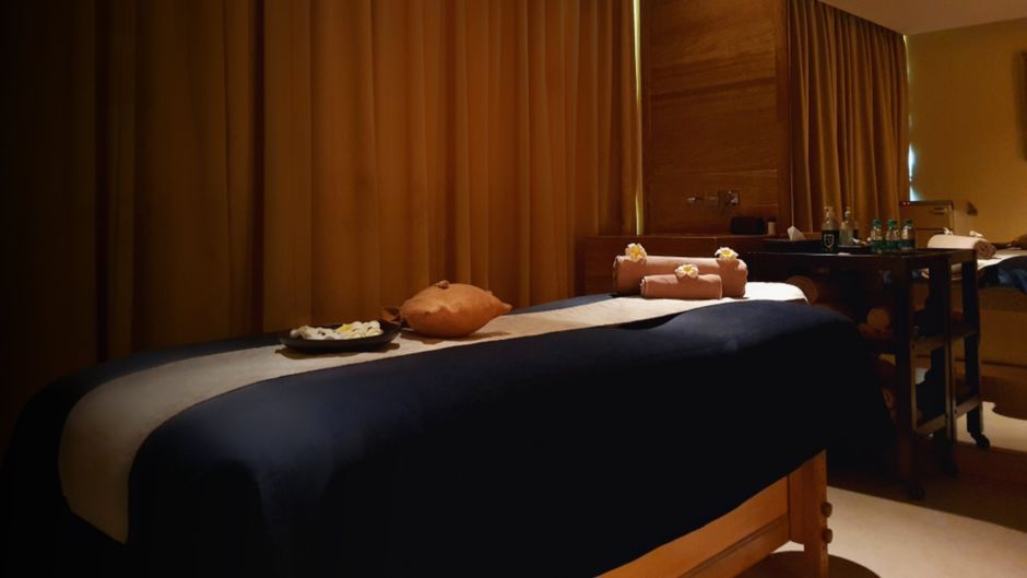 Holiday Inn Mumbai International Airport Spa