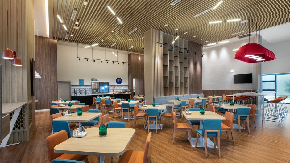 Holiday Inn Express Qingyan Restaurant
