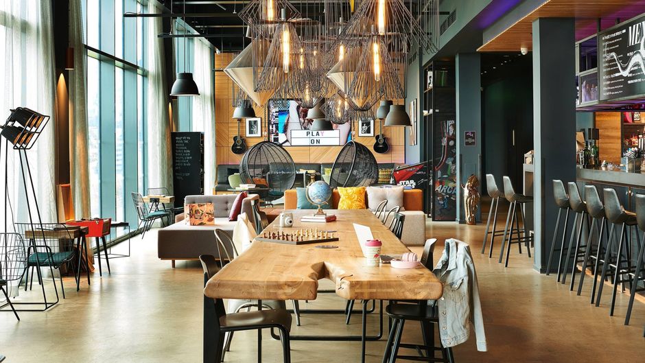 Moxy Edinburgh Airport Restaurant