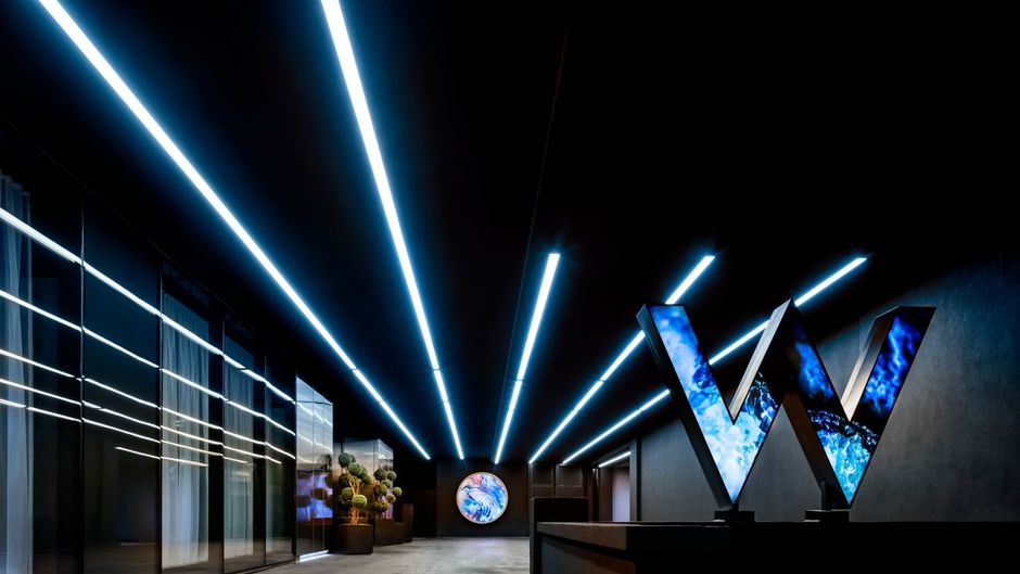 W Toronto Exterior