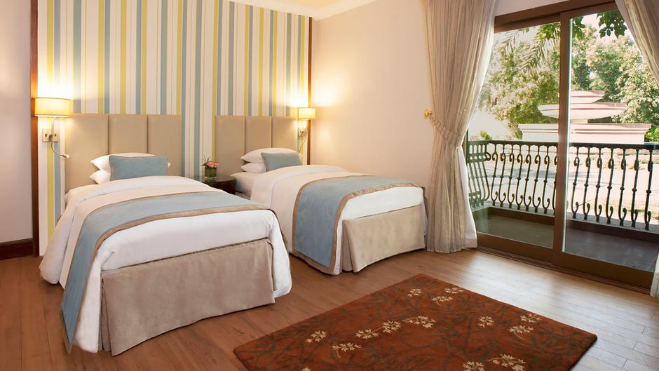 Danat Al Ain Resort Suite