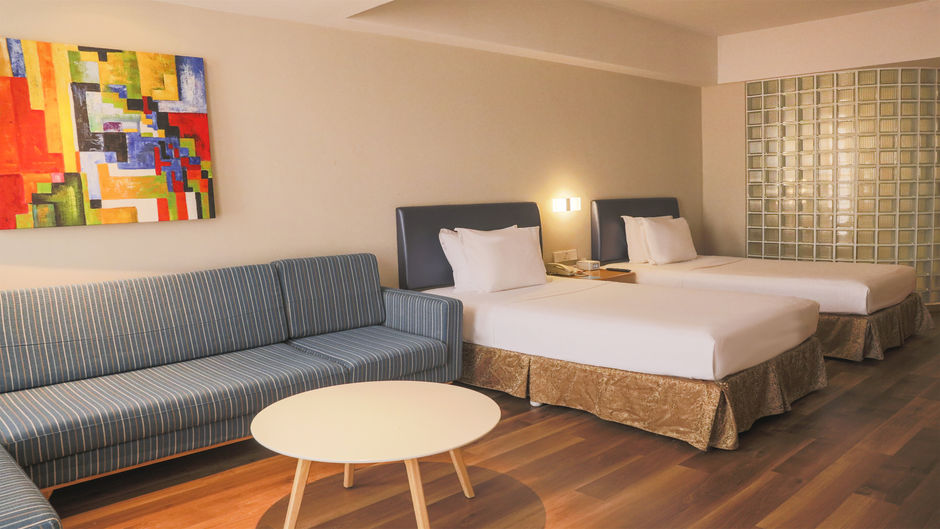 Holiday Inn Exp Zhangjiakou Park View Room