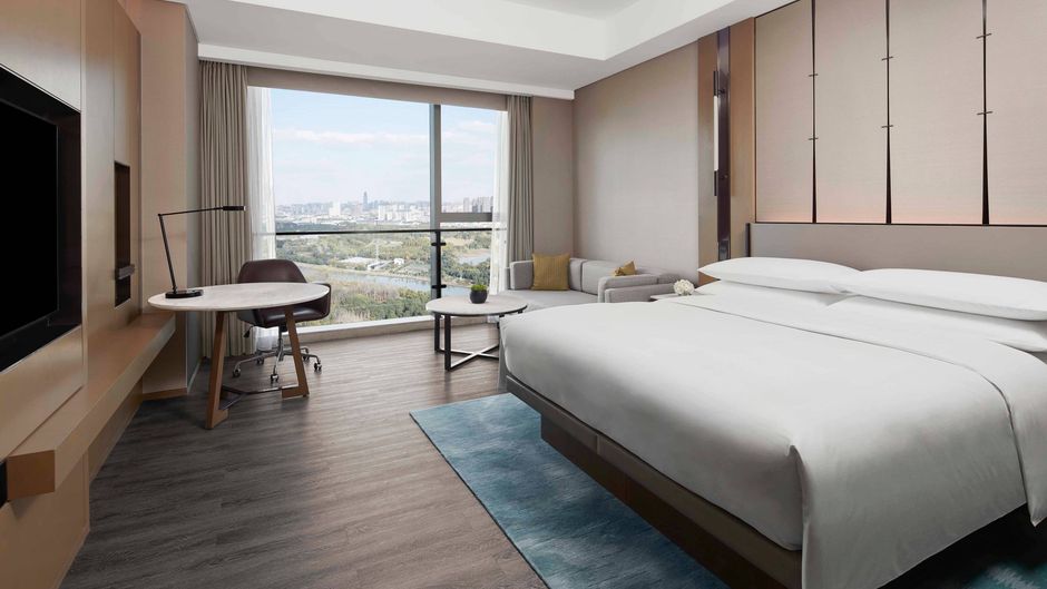 Jiaxing Marriott Hotel Room