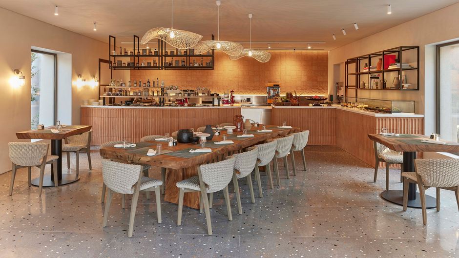 W Costa Navarino Restaurant