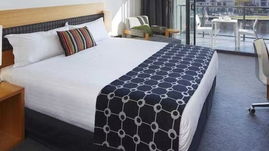East Perth Suites Hotel Room