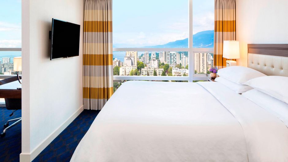 Sheraton Vancouver Wall Centre Suite