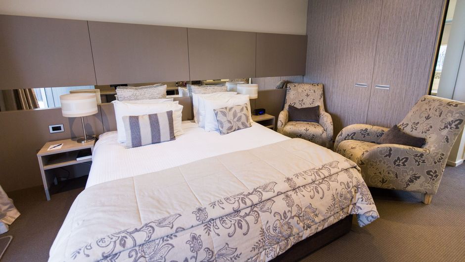 Airport Gateway Motel Suite