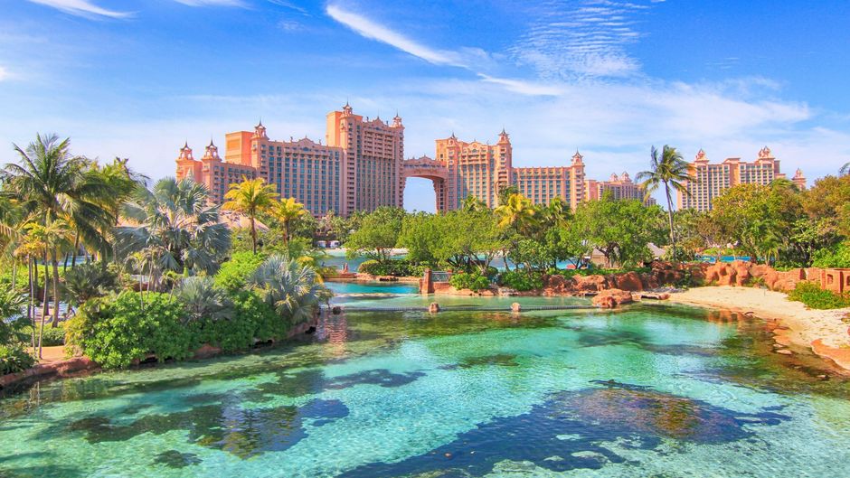 The Royal at Atlantis, Autograph Collection Exterior