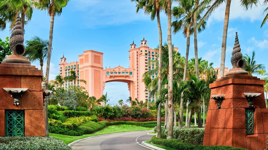 The Royal at Atlantis, Autograph Collection Exterior