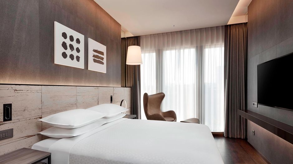 Four Points by Sheraton Seoul, Gangnam Room