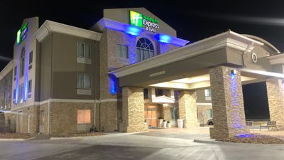 Holiday Inn Express Hotel & Suites Woodw