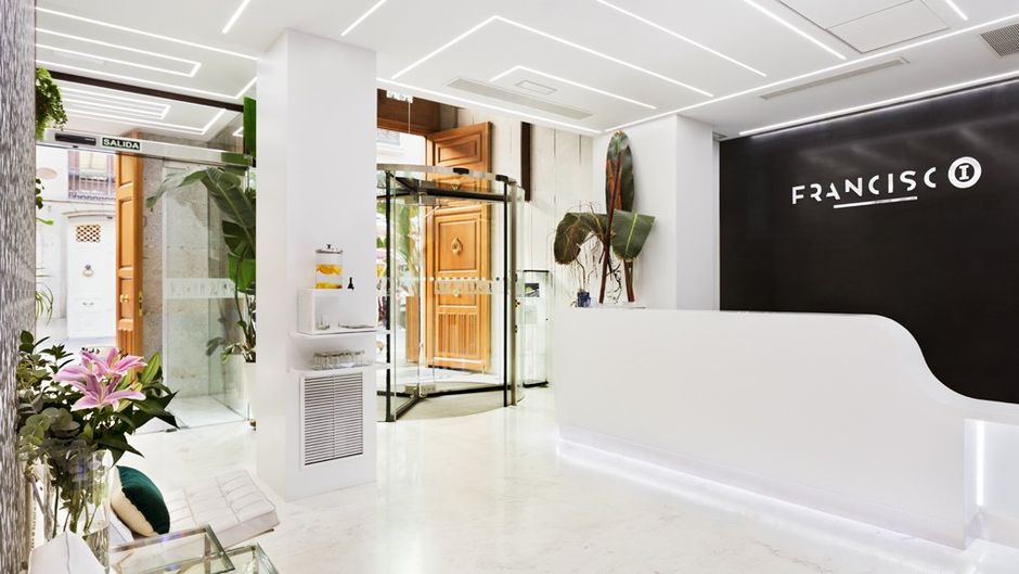 Francisco I Lobby