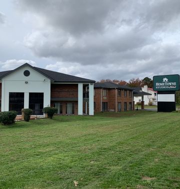HomeTowne Studios Egg Harbor-Atlantic