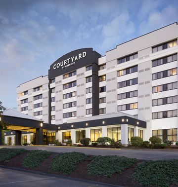 Courtyard Shelton