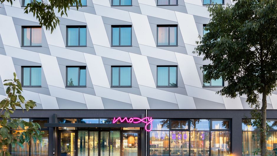 Moxy Berlin Airport Exterior