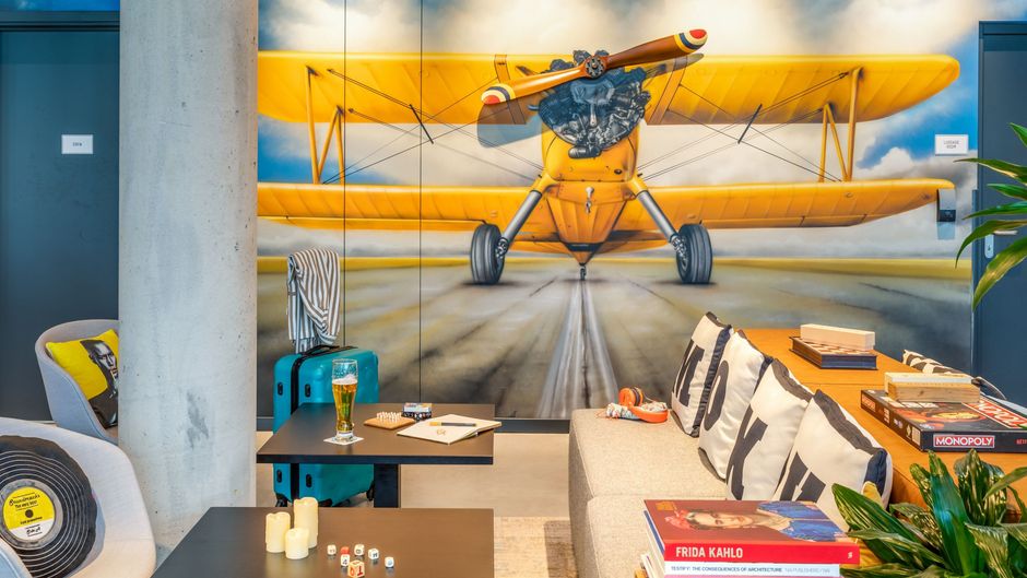 Moxy Berlin Airport Lobby